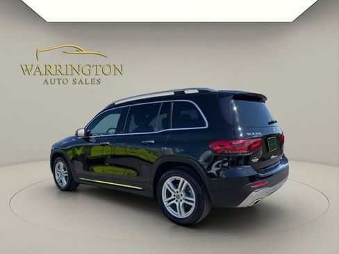 Used 2021 Mercedes-Benz GLB 250 4MATIC w/ Premium Package image 5