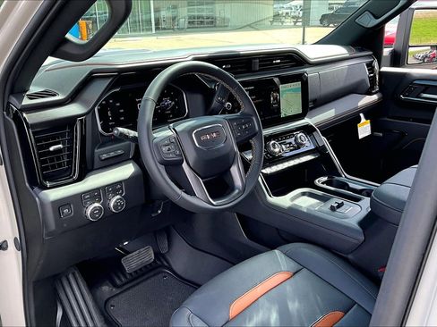 New 2026 GMC Sierra 2500 AT4 w/ AT4 Premium Plus Package AWD/4WD image 6