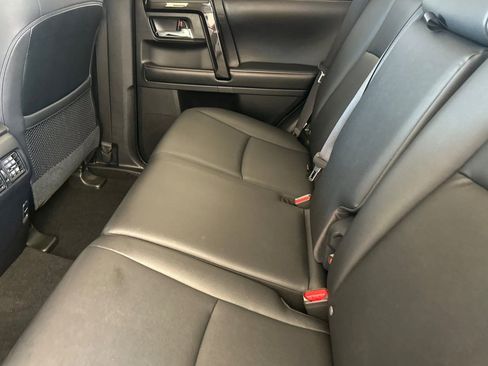 Used 2019 Toyota 4Runner TRD Off-Road Premium AWD/4WD image 14