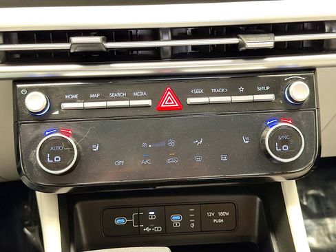Used 2025 Hyundai Tucson SEL AWD/4WD image 10
