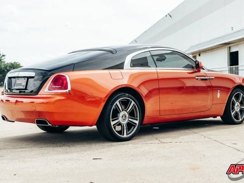Used 2015 Rolls-Royce Wraith RWD image 58