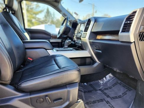 Used 2020 Ford F150 Lariat image 11