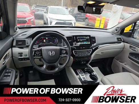 Used 2020 Honda Pilot Touring image 11