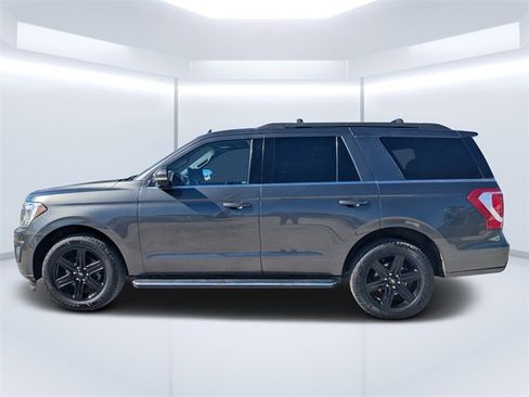 Used 2021 Ford Expedition XLT image 6