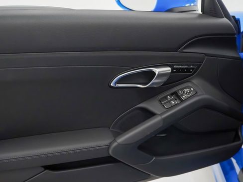 Used 2024 Porsche 718 Cayman S image 19