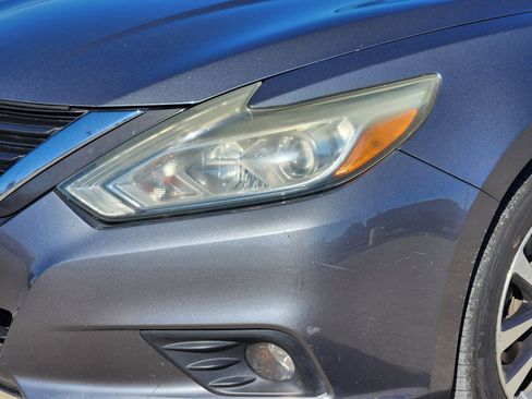 Used 2016 Nissan Altima 2.5 SV image 11