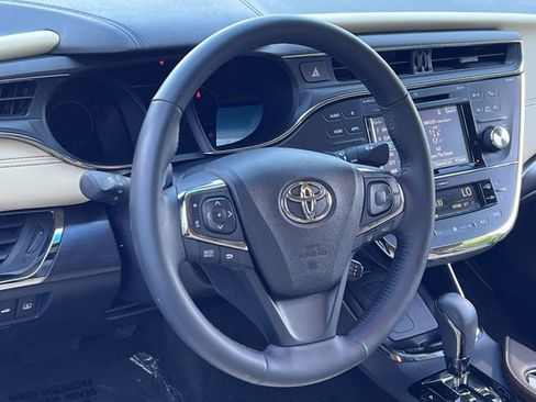 Used 2017 Toyota Avalon XLE FWD image 14