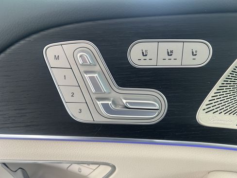 Certified 2025 Mercedes-Benz GLE 450e 4MATIC image 17