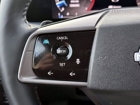 Certified 2025 Nissan Murano SL image 23