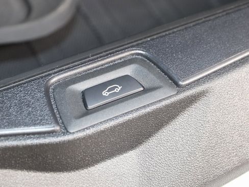 Used 2023 BMW X5 sDrive40i w/ M Sport Package image 57