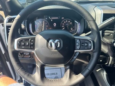 Used 2025 RAM 3500 Laramie AWD/4WD image 19