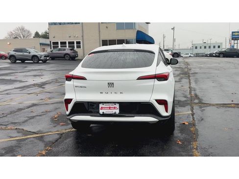 Certified 2025 Buick Envista Sport Touring image 7