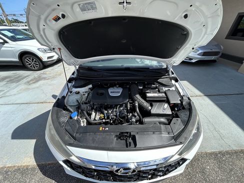 Used 2019 Hyundai Elantra Sport w/ Cargo Package image 5