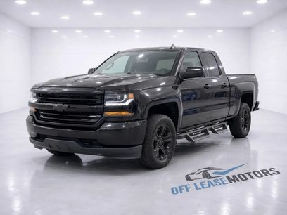 Used 2018 Chevrolet Silverado 1500 LT w/ Midnight Edition