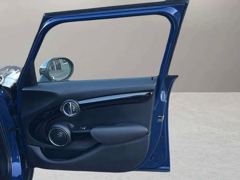 Used 2016 MINI Cooper S image 22