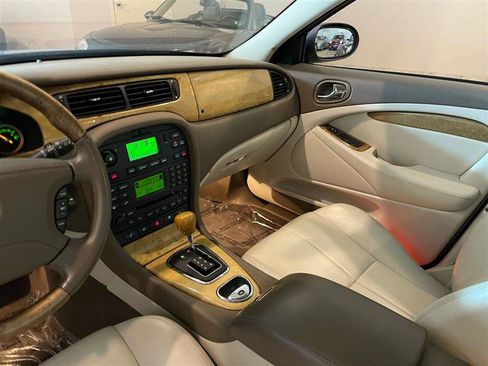 Used 2006 Jaguar S-TYPE 3.0 image 48