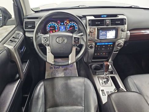 Used 2016 Toyota 4Runner SR5 AWD/4WD image 15