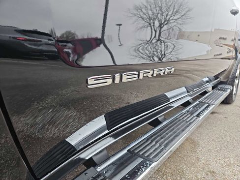 Certified 2023 GMC Sierra 1500 SLT w/ SLT Premium Package image 12