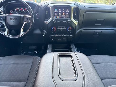 Used 2020 Chevrolet Silverado 1500 LT Trail Boss AWD/4WD image 16