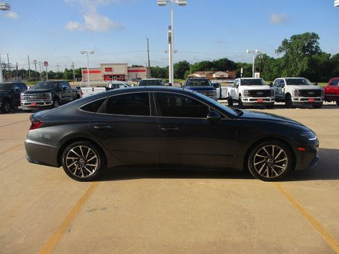 Used 2022 Hyundai Sonata Limited FWD image 5