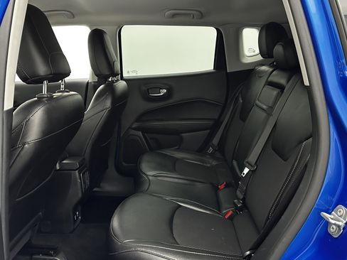 Used 2019 Jeep Compass Latitude w/ Cold Weather Group image 23