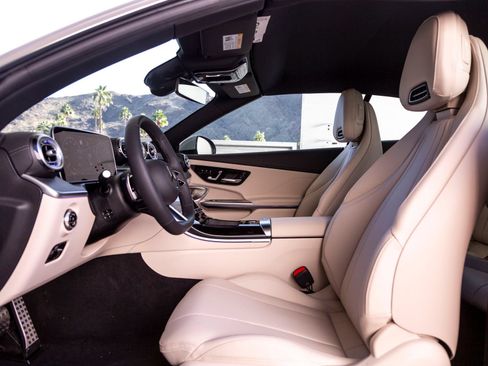 Used 2026 Mercedes-Benz CLE 300 4MATIC Cabriolet image 12
