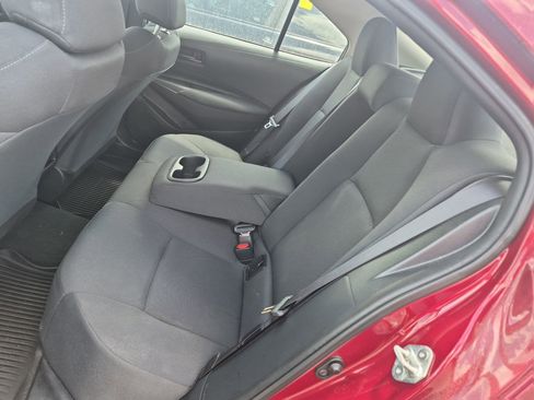 Used 2022 Toyota Corolla LE FWD image 10