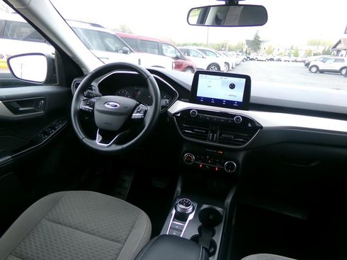 Used 2022 Ford Escape SE w/ SE Sport Appearance Package AWD/4WD image 36