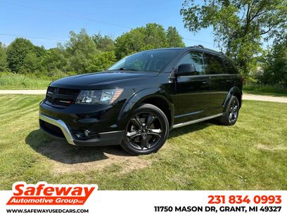 Used 2019 Dodge Journey Crossroad w/ Nav & Sun Group