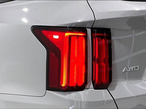 Used 2022 Kia Sorento SX AWD/4WD image 46