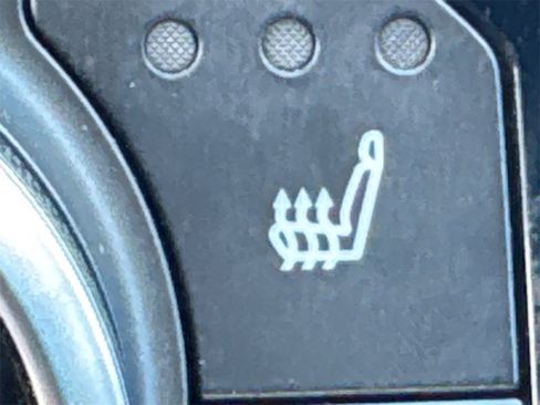 Certified 2022 Toyota Highlander XLE image 27