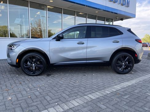 Used 2023 Buick Envision Preferred image 2