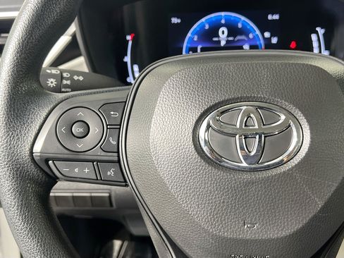 Used 2026 Toyota Corolla LE FWD image 18