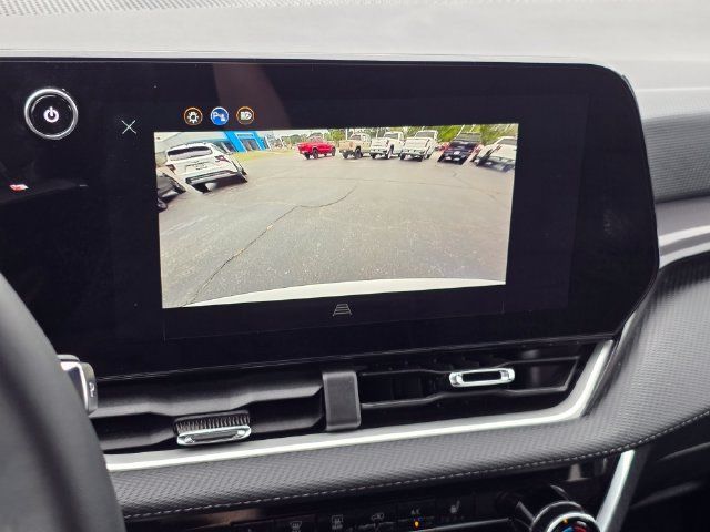 Used 2026 Chevrolet Equinox LT FWD image 22
