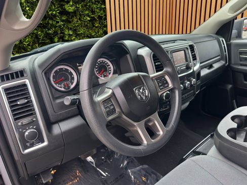 Used 2021 RAM 1500 Classic SLT image 13