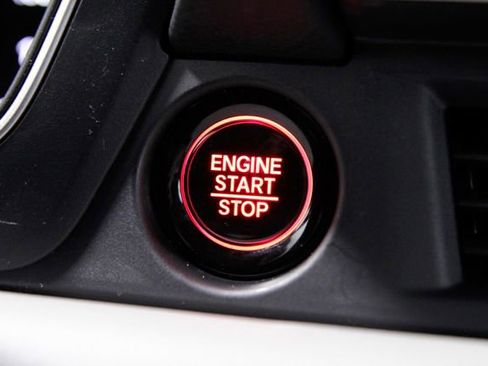 Certified 2025 Honda Pilot EX-L image 34