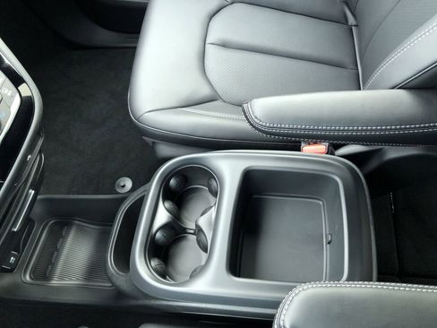 New 2026 Chrysler Pacifica Select image 27