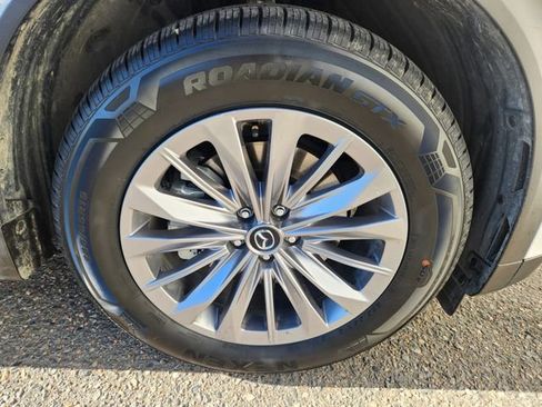 Certified 2024 MAZDA CX-90 Plug-In Hybrid w/ Preferred image 22