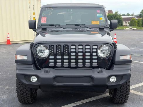 Used 2022 Jeep Wrangler Unlimited Sport AWD/4WD image 2