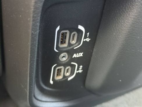 Used 2022 RAM 1500 Big Horn AWD/4WD image 25