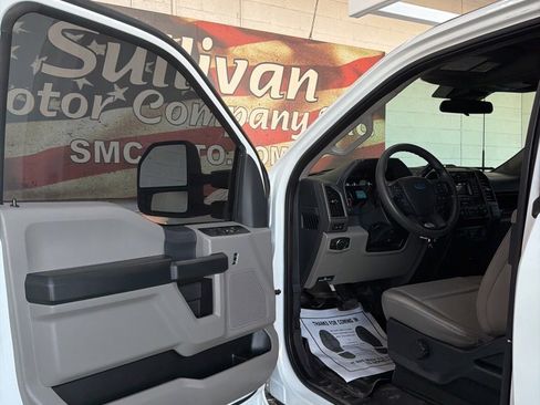 Used 2022 Ford F350 XL w/ Power Equipment Group image 22