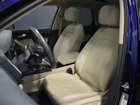 Used 2018 Audi Q5 Prestige w/ Prestige Package image 5