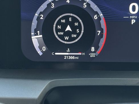 Used 2025 Toyota Tacoma TRD Off-Road image 38