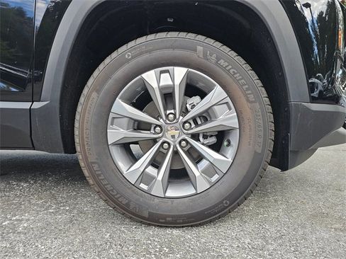 New 2025 Chevrolet Equinox LT w/ Convenience Package II image 9