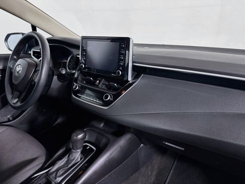Used 2021 Toyota Corolla LE w/ LE Convenience Package FWD image 28