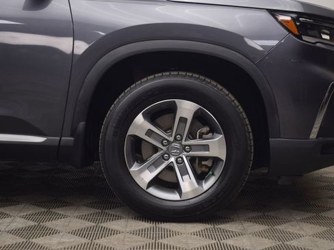 Used 2023 Honda Pilot EX-L image 32