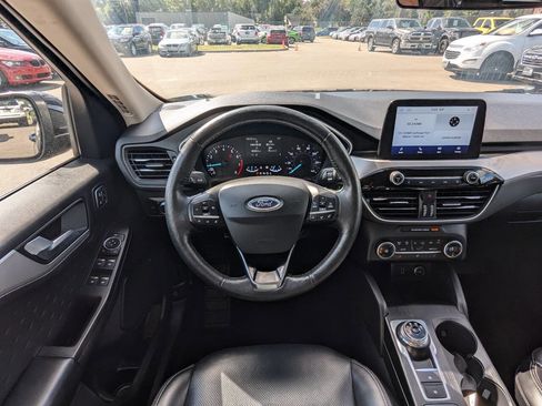 Used 2020 Ford Escape SEL image 18