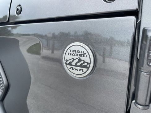 Used 2020 Jeep Gladiator Sport w/ Quick Order Package 24S image 39