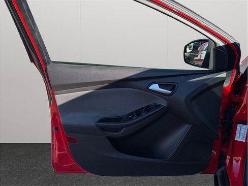 Used 2013 Ford Focus SE image 15