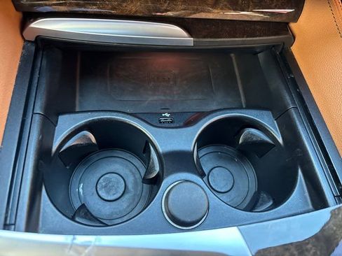 Used 2019 BMW M550i xDrive w/ Premium Package 2 image 32